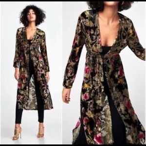 Zara Black Velvet Jacquard floral Kimono